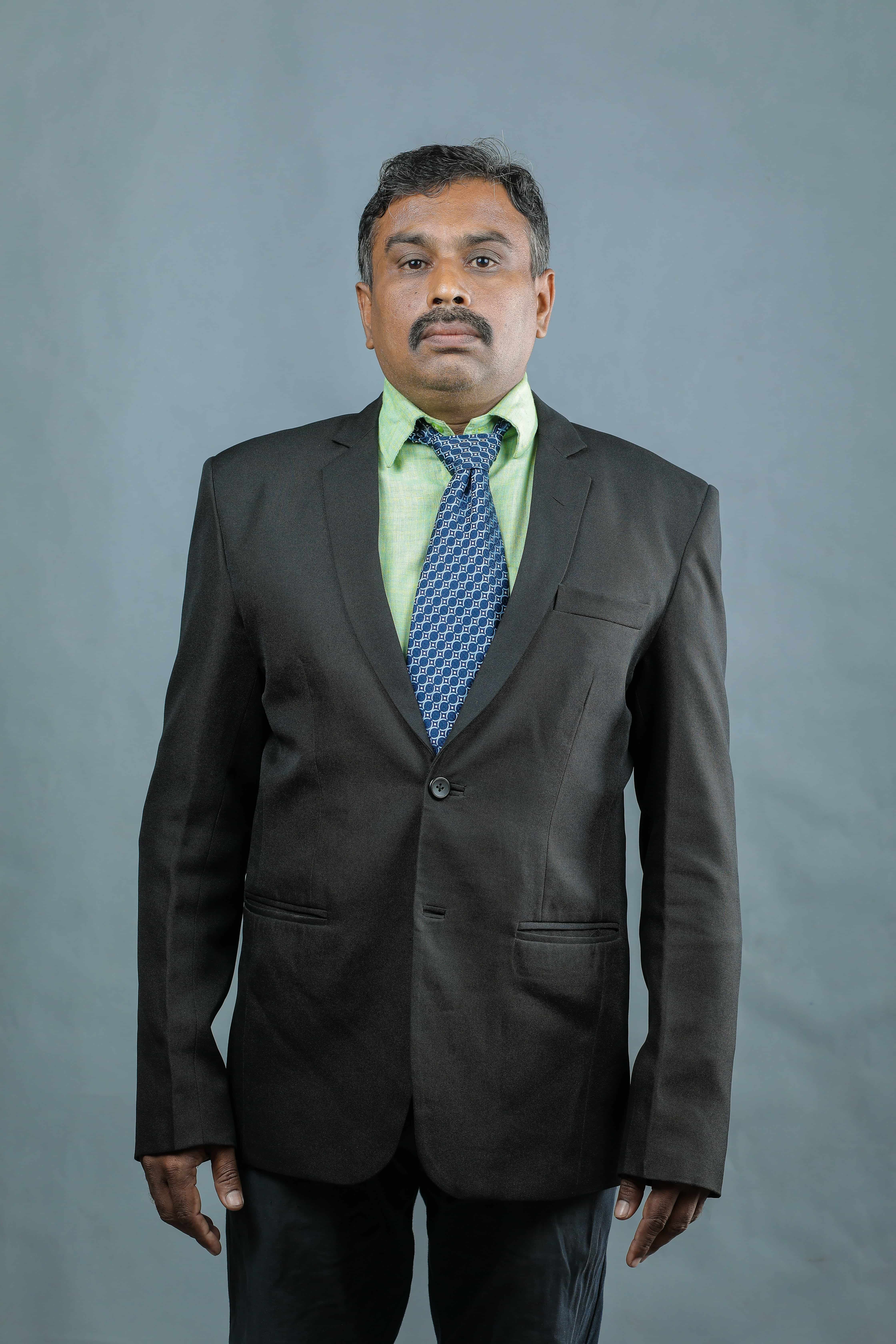 Dr.C.Esakkiappan